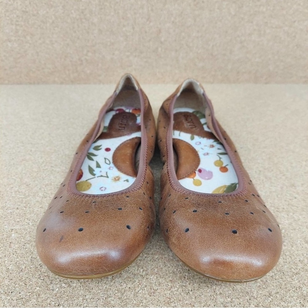 Born Womens Brown Leather Polka Dot Cutout Round Toe Slip On Ballet Flats Size 9